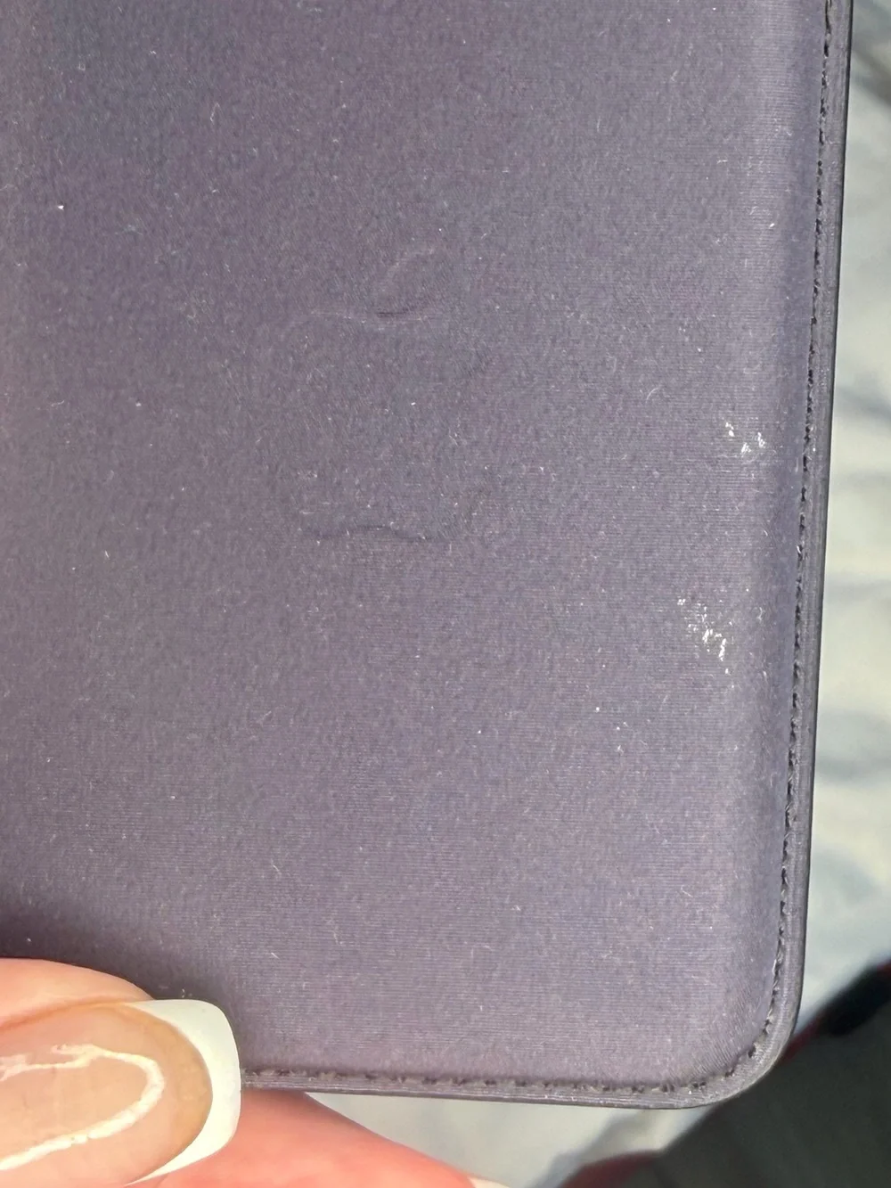 New Apple Magnetic Credit Card Pocket - adheres to phone